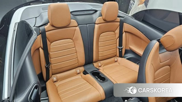 Mercedes-Benz C-Class W205 2021 Черный из Кореи, фото 2