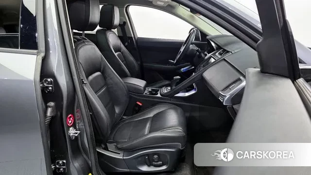 Jaguar E-PACE 2018 Серый из Кореи, фото 2