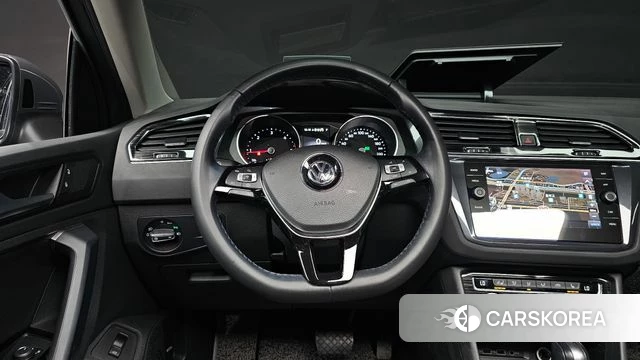 Volkswagen Tiguan second Generation 2020 Серый из Кореи, фото 2