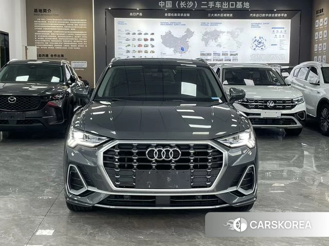 Audi Q3 2022 Темно-серый из Китая, фото 2