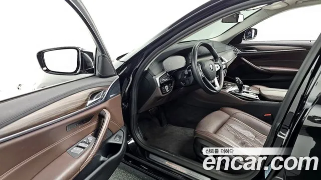 BMW 5 Series (G30) id 2628774 из Кореи 2
