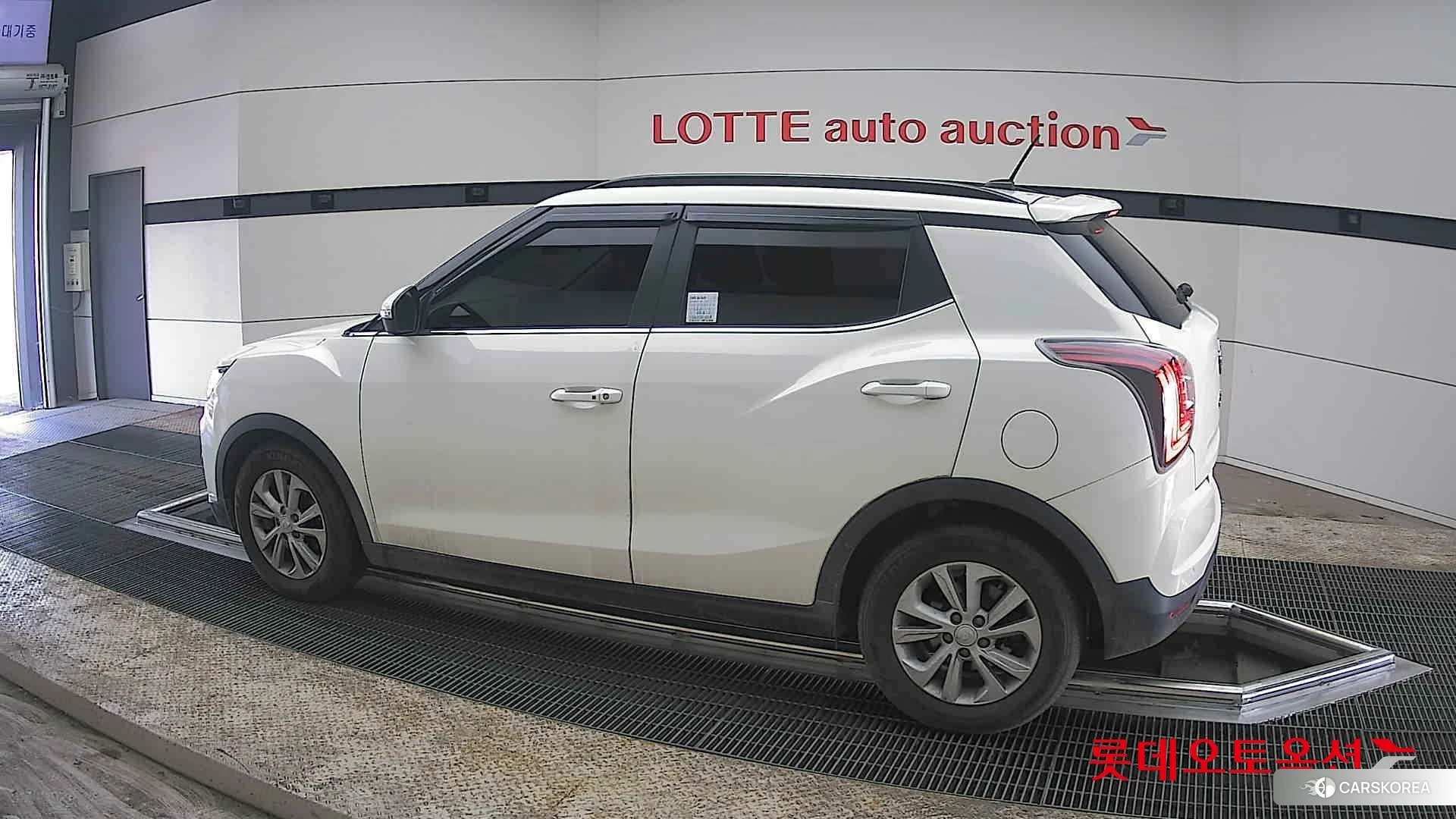 SsangYong Tivoli 2021 Grand White из Кореи, фото 2