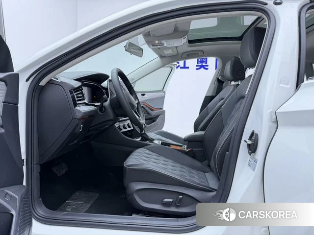 Volkswagen Sagitar 2022 Белый из Китая, фото 2