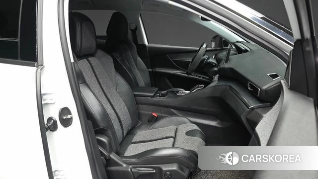 Peugeot 3008 second generation 2019 Белый из Кореи, фото 2