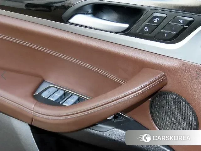 BMW X3 (G01) 2022 Серебристо-серый из Кореи, фото 2