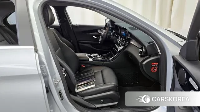 Mercedes-Benz C-Class W205 2019 Серебряный из Кореи, фото 2