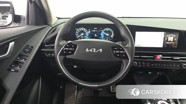 Kia Di Ol Nu Niro 2023 Белый из Кореи, фото 2