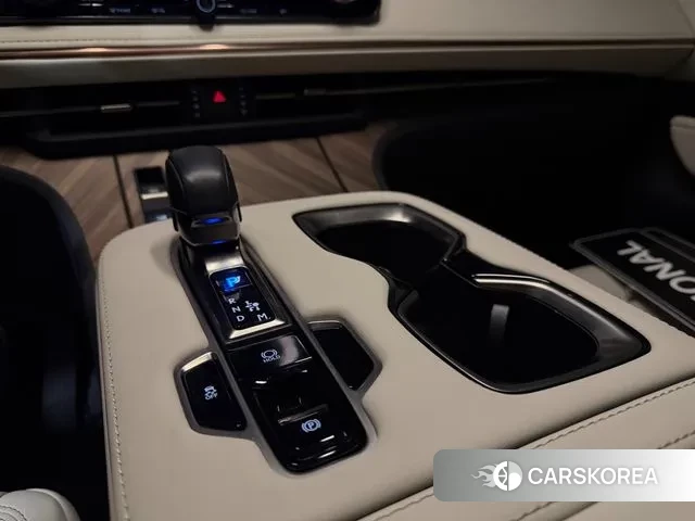 Lexus LM Second Generation 2025 Черный из Кореи, фото 2