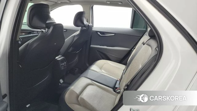 Kia Di Ol Nu Niro 2022 Белый из Кореи, фото 2