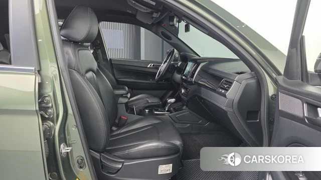 Ssangyong The New Rexton Sport 2022 Темно-зеленый из Кореи, фото 2