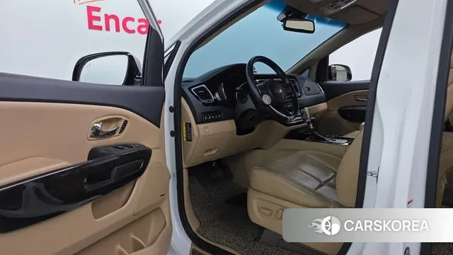 Kia The New Carnival 2018 Белый из Кореи, фото 2