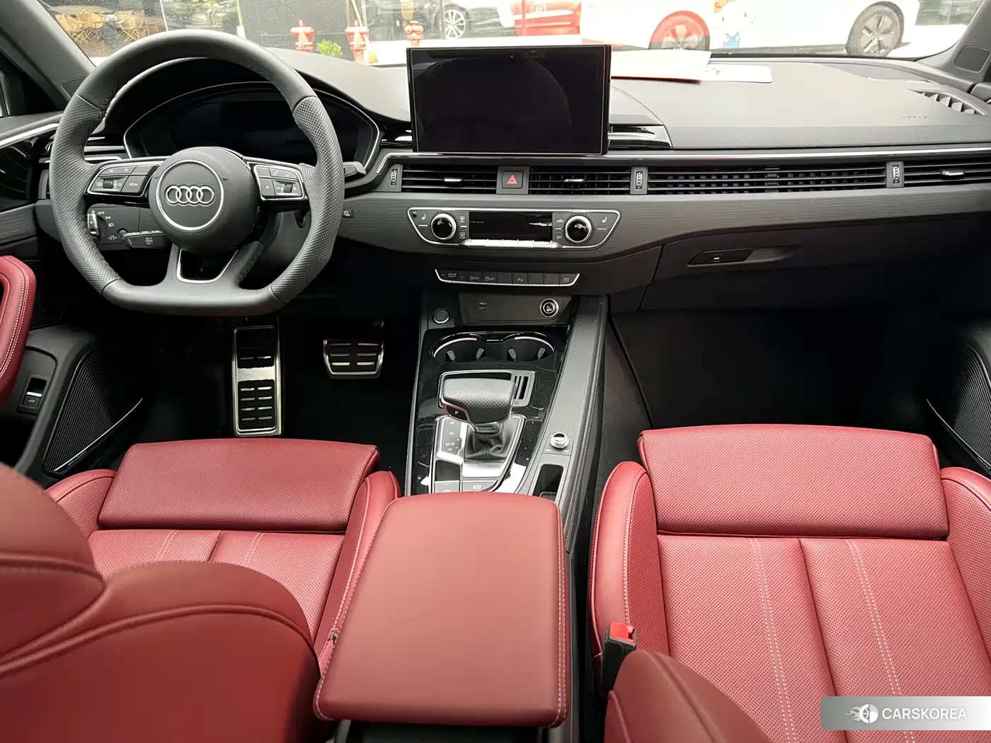 Audi A4L 2025 Silver/gray из Китая, фото 2