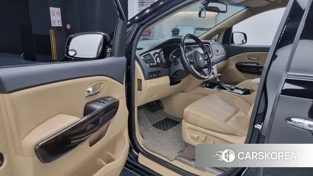 Kia The New Carnival 2019 Черный из Кореи, фото 2