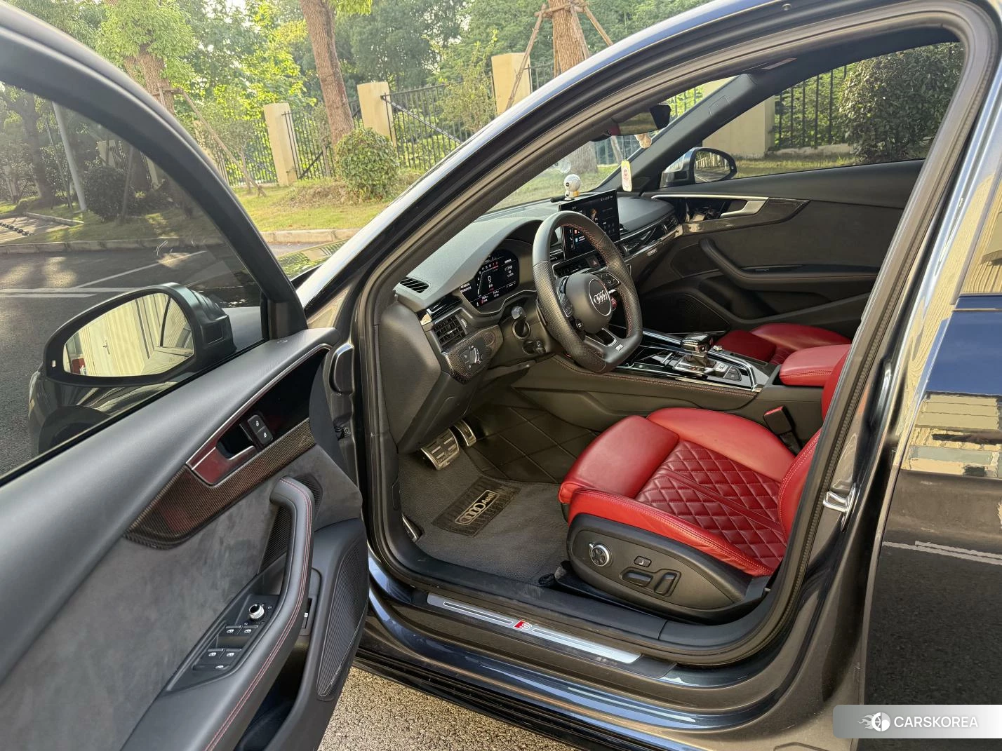 Audi S4 2022 Черный из Китая, фото 2