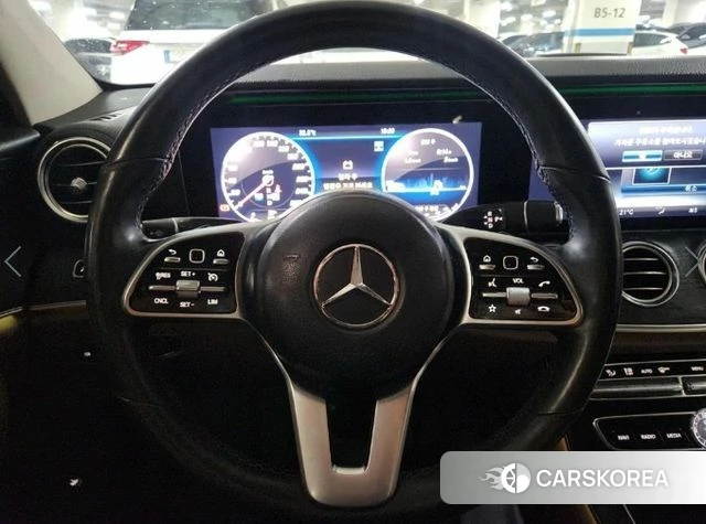 Mercedes-Benz E-Class W213 2019 Черный из Кореи, фото 2