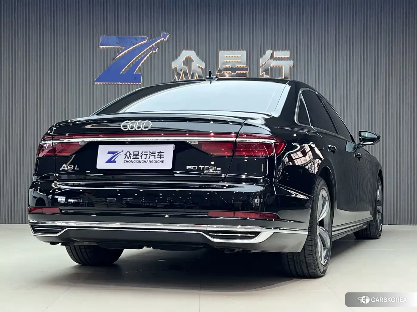 Audi A8 2021 Черный из Китая, фото 2