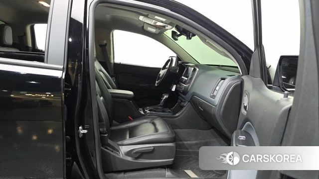 Chevrolet (GM Daewoo) All New Colorado 2022 Черный из Кореи, фото 2