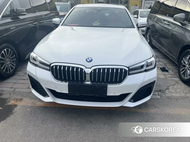 BMW 5 series 2022 Белый из Китая, фото 2