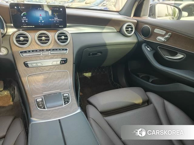 Mercedes-Benz GLC 2022 Черный из Китая, фото 2