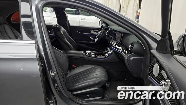 Mercedes-Benz E-Class W213 2019 Серый из Кореи, фото 2