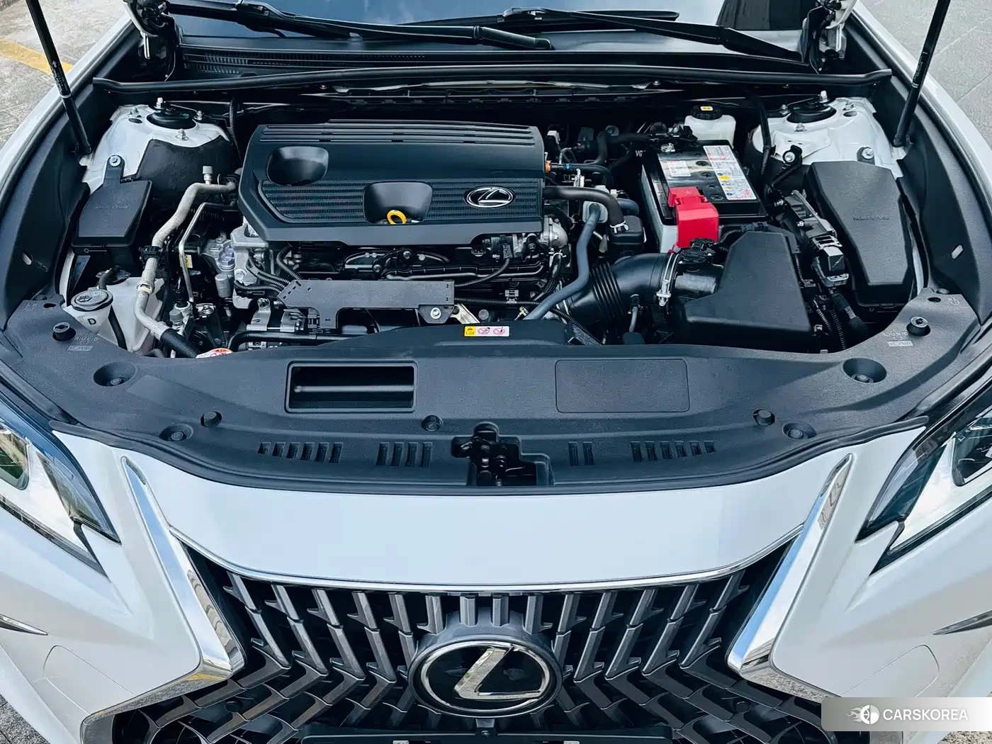 Lexus ES 2023 Белый из Китая, фото 2
