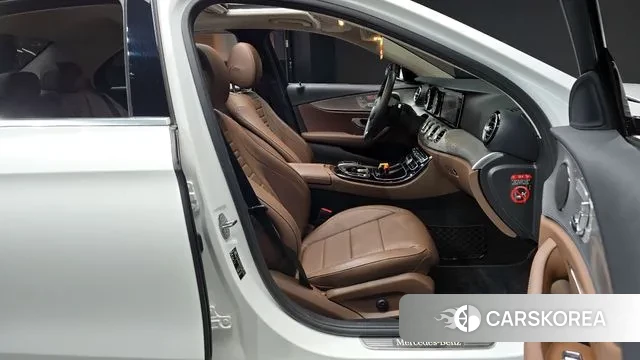 Mercedes-Benz E-Class W213 2018 Белый из Кореи, фото 2