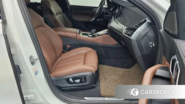 BMW X6 (G06) 2021 Белый из Кореи, фото 2