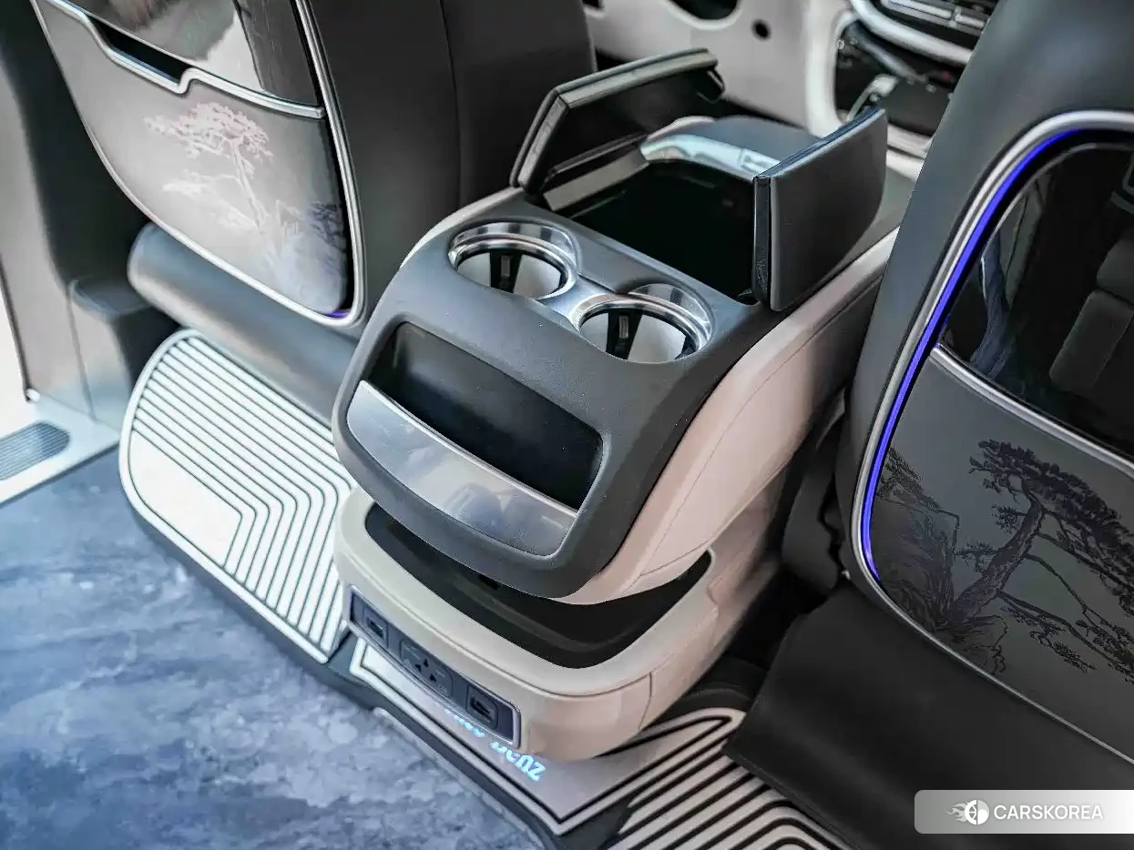 Mercedes-Benz Vito 2024 Черный из Китая, фото 2