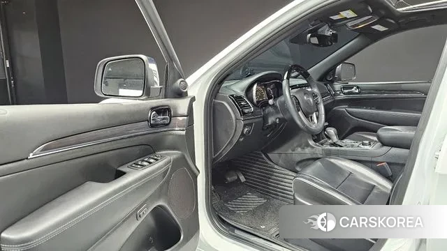 Jeep Grand Cherokee 2019 Белый из Кореи, фото 2