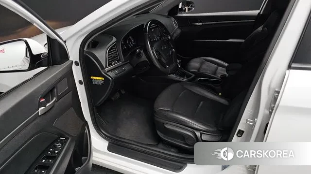 Hyundai Avante AD 2018 Белый из Кореи, фото 2