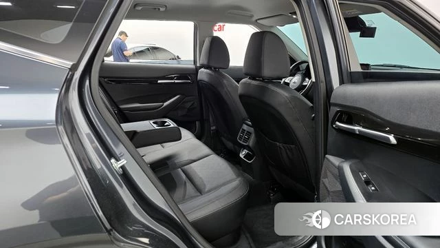 Kia Seltos 2021 Серый из Кореи, фото 2