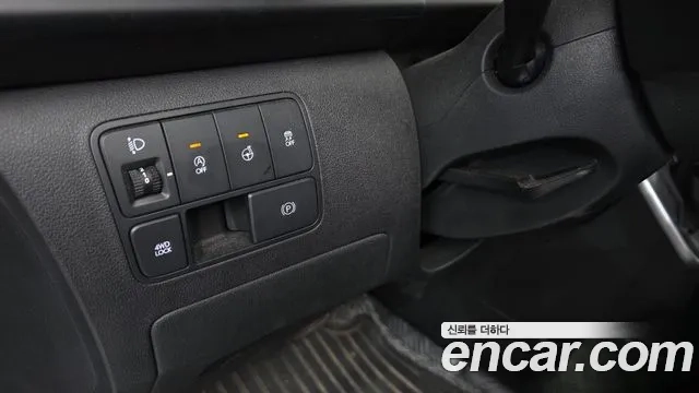 Hyundai Staria 2023 Серебристо-серый из Кореи, фото 2