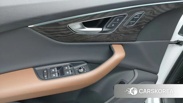 Audi Q7 (4M) 2020 Белый из Кореи, фото 2