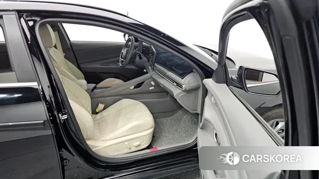 Hyundai The New Avante (CN7) 2025 Черный из Кореи, фото 2