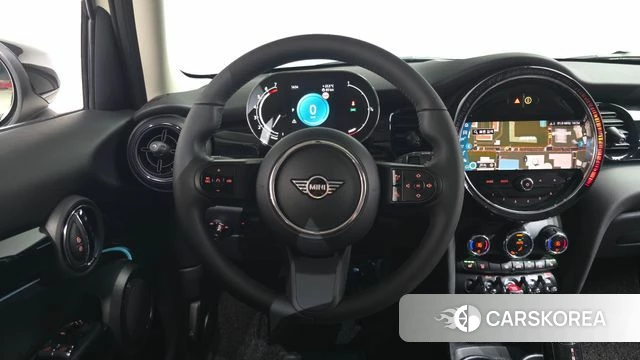 Mini Cooper 2021 Жемчужный цвет из Кореи, фото 2