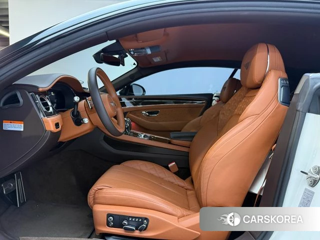 Bentley Continental GT 3rd Generation 2021 Белый из Кореи, фото 2