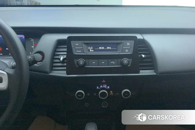 Honda Fit 2023 Белый из Китая, фото 2