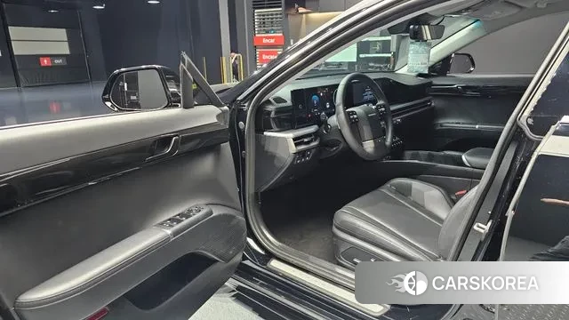 Hyundai Grandeur Hybrid (GN7) 2023 Черный из Кореи, фото 2