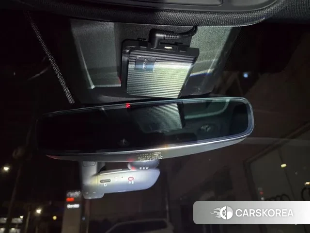 Audi A6 (C8) 2023 Белый из Кореи, фото 2