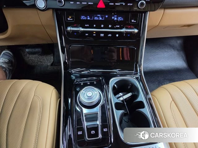 Kia Carnival 4th generation 2022 Белый из Кореи, фото 2