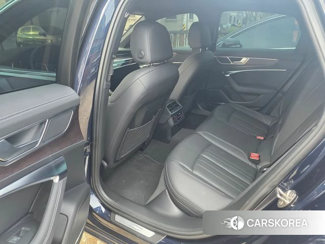 Audi A6 (C8) 2023 Синий из Кореи, фото 2