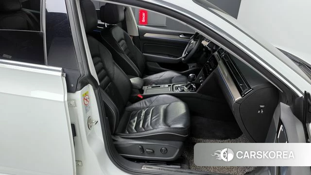 Volkswagen Arteon 2019 Белый из Кореи, фото 2