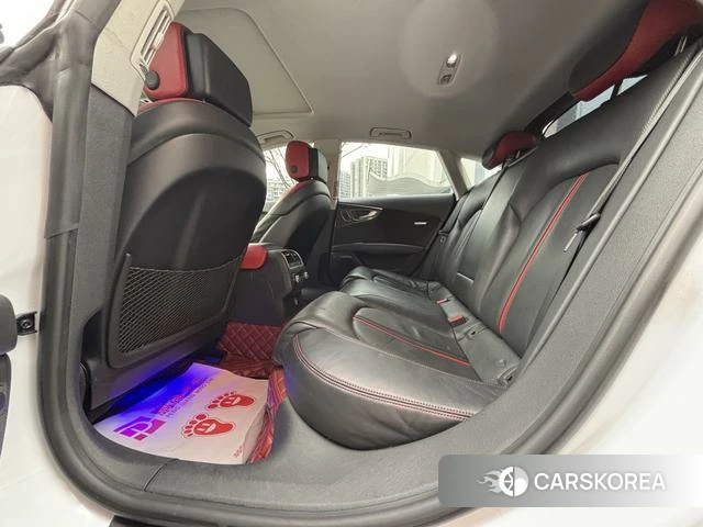 Audi A7 2018 Белый из Китая, фото 2