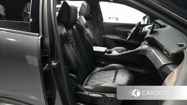 Peugeot 5008 second generation 2023 Серый из Кореи, фото 2
