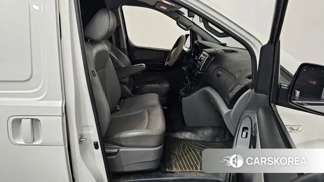 Hyundai The New Grand Starex 2018 Белый из Кореи, фото 2