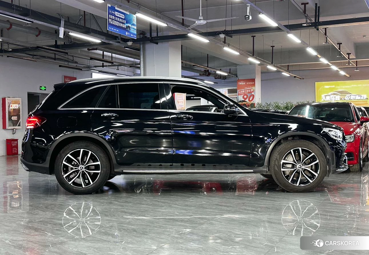 Mercedes-Benz GLC 2020 Черный из Китая, фото 2