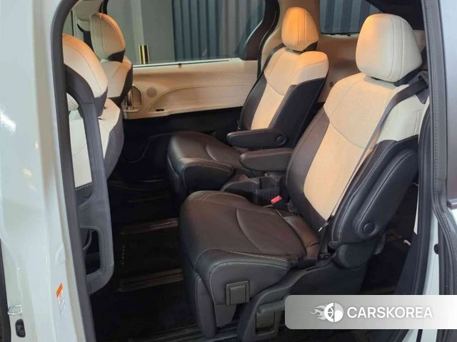 Toyota Sienna 4th Generation 2025 Белый из Кореи, фото 2