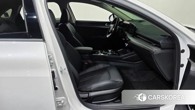 Kia The New K5 Hybrid 3rd generation 2025 Белый из Кореи, фото 2