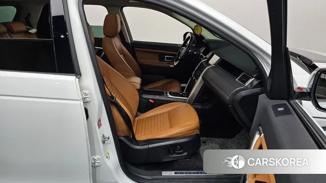 Land Rover Discovery Sports 2018 Белый из Кореи, фото 2