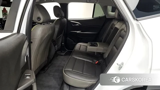 Chevrolet (GM Daewoo) Trax Crossover 2023 Белый из Кореи, фото 2